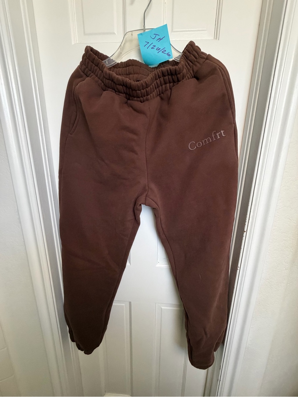 Large Confrt set hoodie & pants - Picture 2 of 5